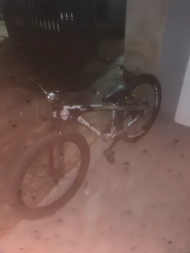 Hupi naja estilo BH