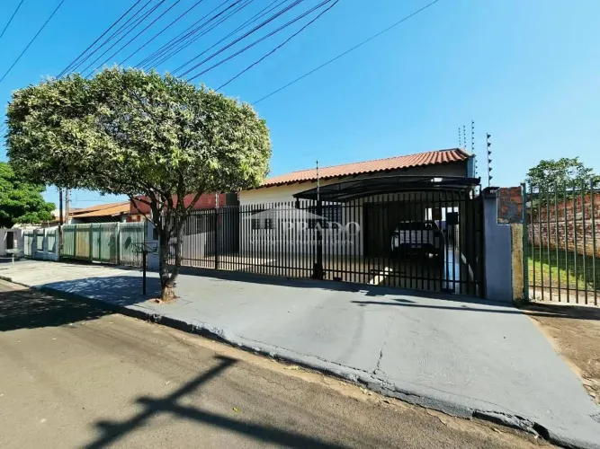 Casa com 2 dormitórios à venda, 169 m² por R$ 490.000,00 - Setor 5 - Ibiporã/PR