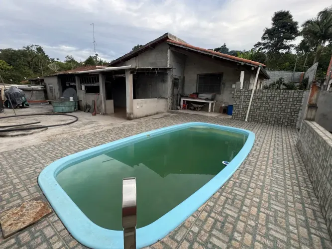 CHÁCARA c/Lagão em IBIÚNA; Área: 2.000,00m2, Uma Imensidão de Terra; c/Piscina, Lago nos f