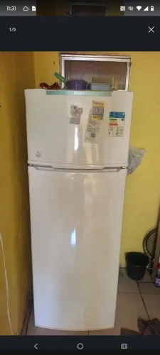 Vendo geladeira Consul-127v