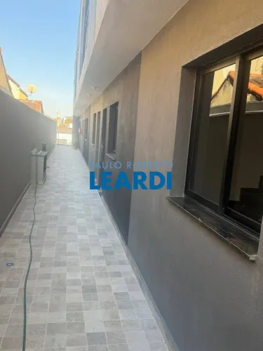 CASA EM CONDOMÍNIO - VILA RÉ - SP