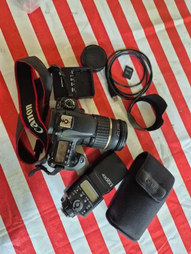 Camera Profissional Canon 60D + Lente + Flash Canon