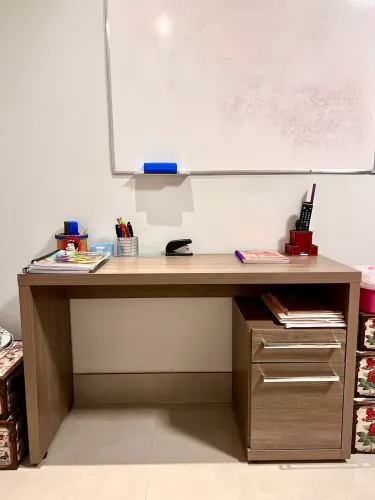 Escrivaninha/ Mesa de estudo Kappesberg MDP Nogal S970