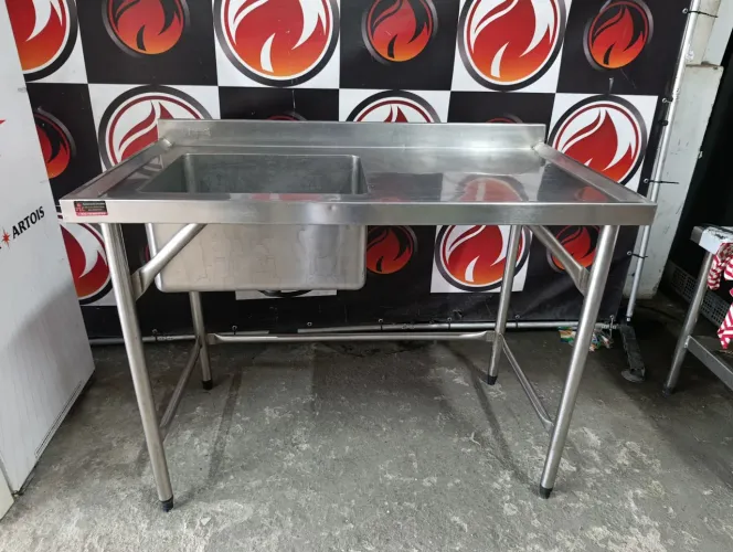 Pia 1 cuba 1,20x65x91  lado esquerdo toda no aço inox industrial ( usada )