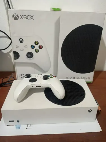 VENDO XBOX SÉRIES S COMPLETO
