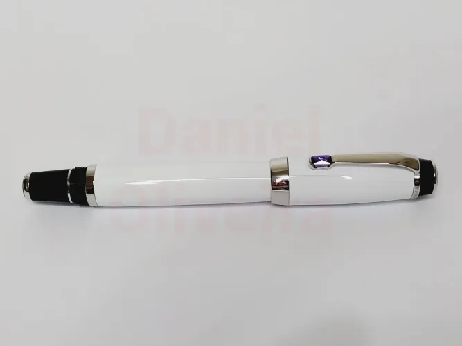 Caneta montblanc Bohéme Branca