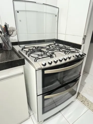 Vendo Fogão Electrolux forno Duplo