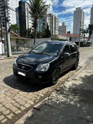 Kia Motors Carens EX 2.0 16V Aut. 2013