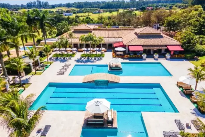 Terreno plano de 450 m² à venda no Santa Bárbara Resort Residence