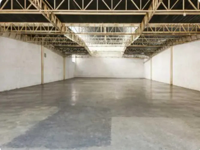 Galpão coberto locação de hortifruti, farmácia, comércio, MENOS estacionamento 600 m² Vila