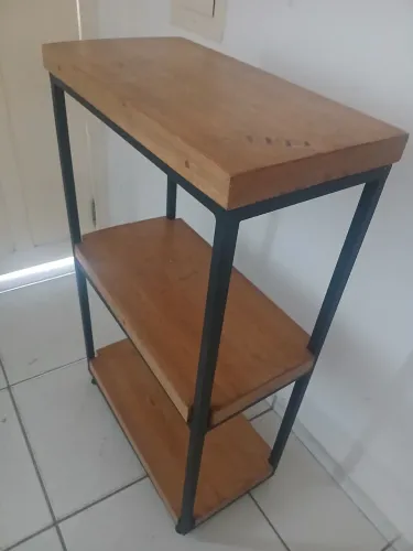 Estante, est ind, madeira, metalon, 97cm A x 60cm L x 30 cm P. Madeira lei 4 cm esp