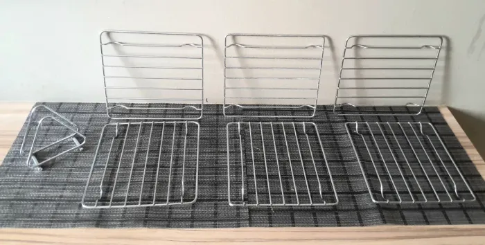 01 Conjuntos de Descanso de Panela + 1 Porta Papel em Aço Inox  (R$ 60)