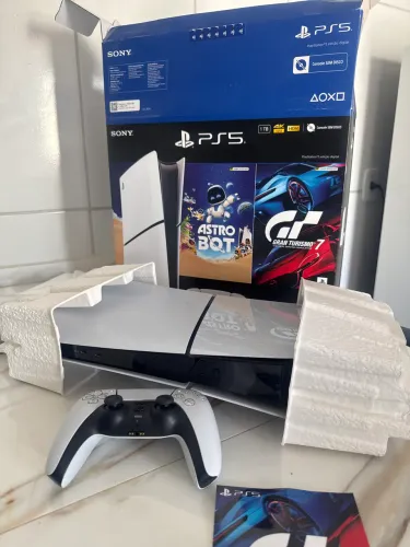 PLAYSTATION 5