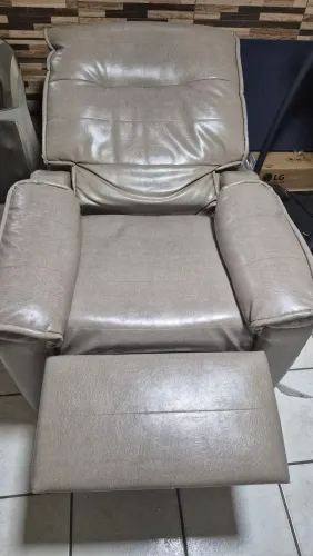 Poltrona  Ferrari Cine Goya Reclinável 