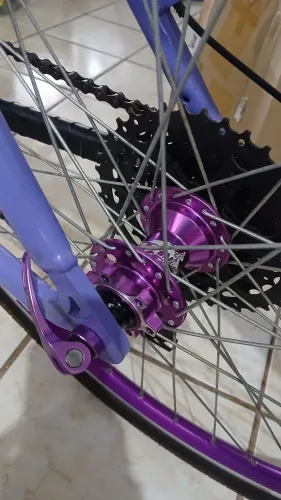 Bicicleta aro 26 ( pouco usada)