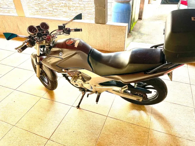 Fazer 250