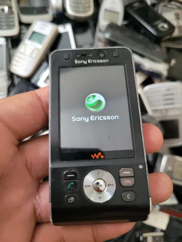 Sony Ericsson W910 Celular Antigo Colecionador 