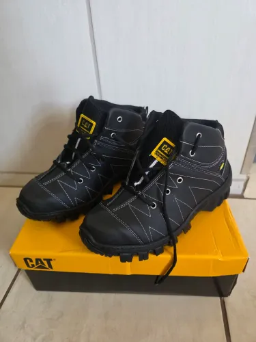 Botas