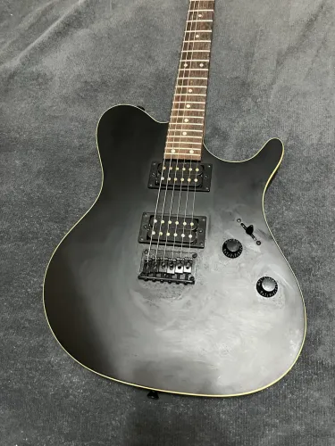 Guitarra Waldman