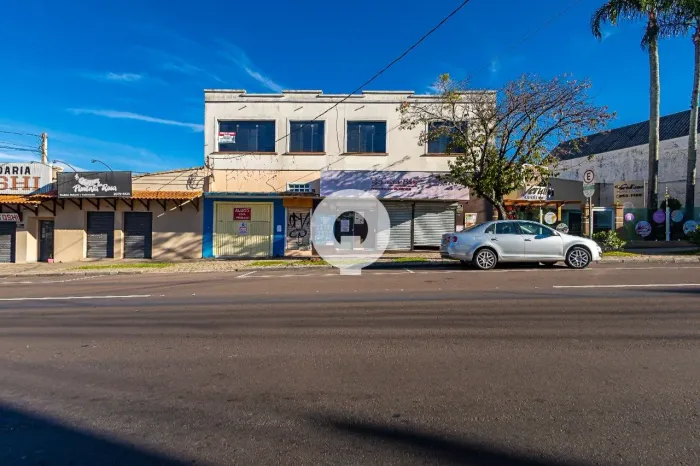 CASA COMERCIAL 240M² NA ANITA GARIBALDI - 7 SALAS + 2 LOJAS NO TÉRREO