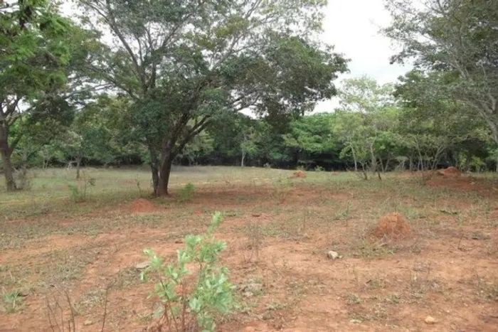 Linda chácara de 20.000 m² próximo ao Rio,Jaboticatubas(Temos varias opções).
