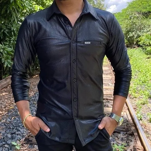 Camisas No Tecido Cirrê e Na Malha
