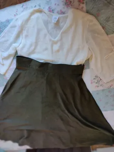 Conjunto saia de prenda+blusa