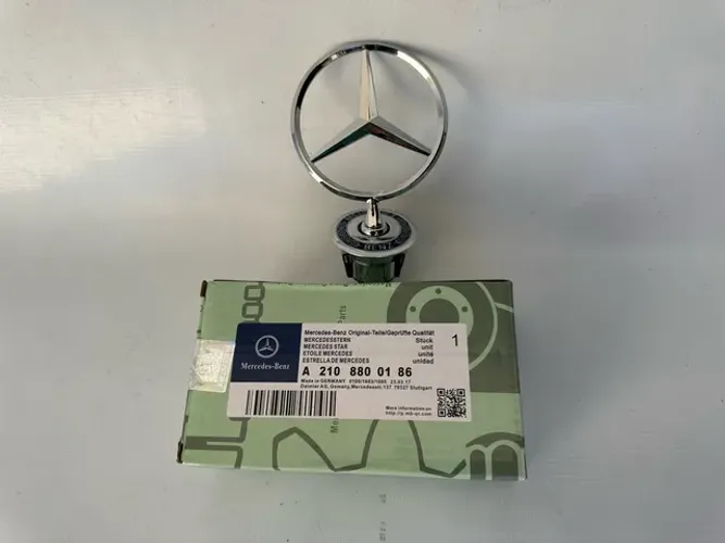 Emblema Dianteiro Capô Mercedes Benz C180 C200 C250 C300 C350 2007 a 2020