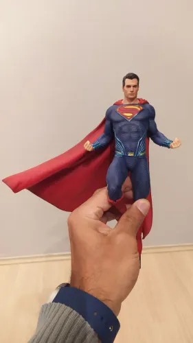 Superman Justice League Iron Studios 1/10 zero na caixa e sacola da Iron