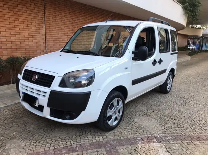 Fiat Doblò 1.8 Essence 7L 2021