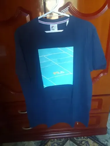 Camiseta Fila com estampa - NOVA