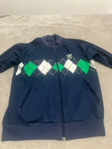 Jaqueta Adidas modelo Originals