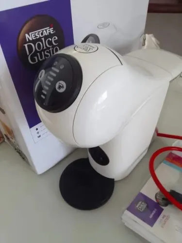 Lacrada Cafeteira Expresso Elétrica Cápsulas 220V Dolce Gusto Arno Branca