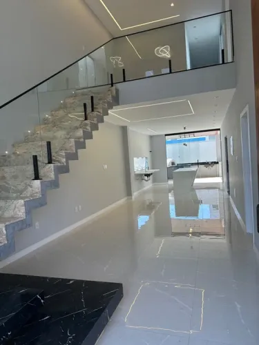 Vendo Casa Moderna no Condomínio Jardins do Lago ( aceita financiamento) R$ 1.890.000