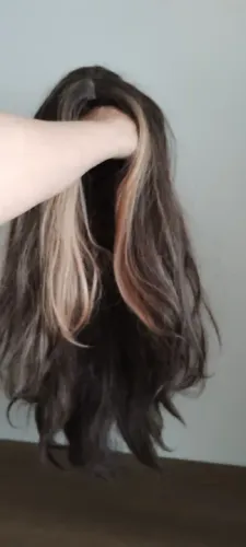 Peruca loira com mechas castanhas - cabelo longo e macio