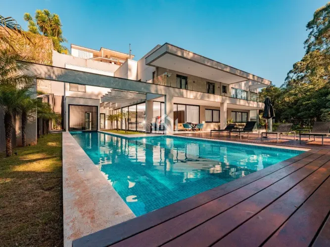 Casa à venda no condomínio São Paulo II