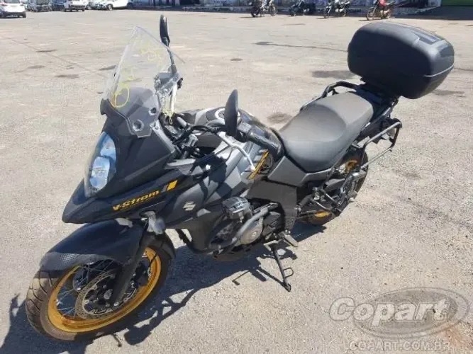 Suzuki Vstrom 650 2023 Sucata para peças !