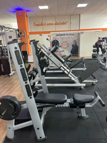 Banco de SUPINO ajustável.