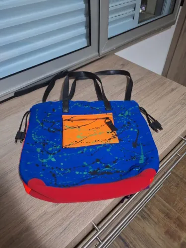 Bolsa neopreme - personalizada por artista