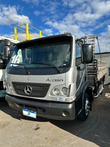 mb 815 carroceria ano 2016