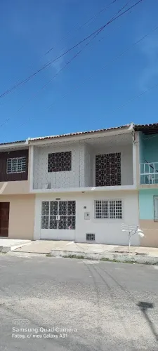 Oportunidade Casa Santo Eduardo em Praça da igreja Católica