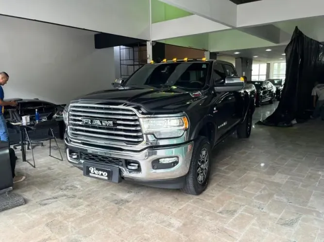 Ram 3500 Limited Longhorn 6.7 TB CD Diesel 2022