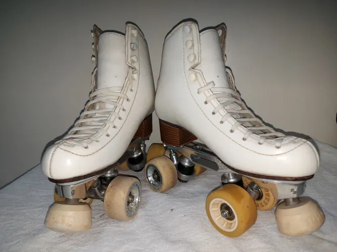 Patins sobre rodas número 35