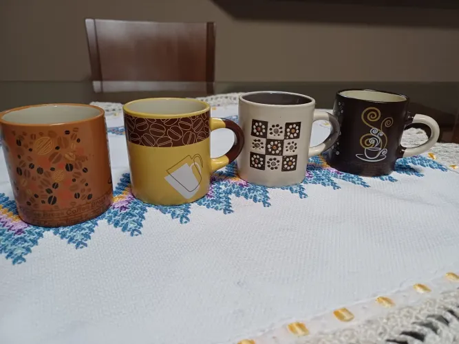 4 Mini Canecas de cerâmica Moinho 110 ml
