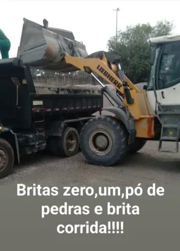 Pedras ,areias,areola e barro