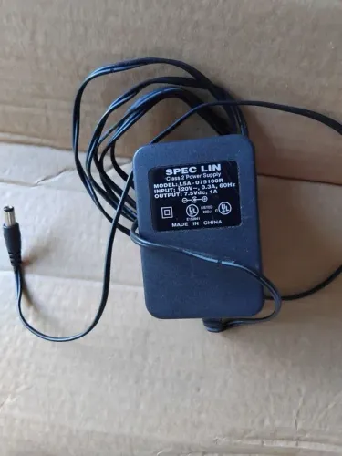 Fonte de Alimentação 7.5V 1A - Spec Lin
