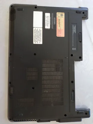 Base Inferior Notebook Positivo Premium