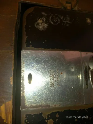 Máquina de costura Singer  antiga do início século 19