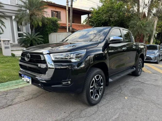 Toyota Hilux CD SRX 4X4 2.8 TDI 16V Diesel Aut. 2023