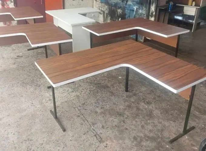 Promoção de mesa em L a partir de 450